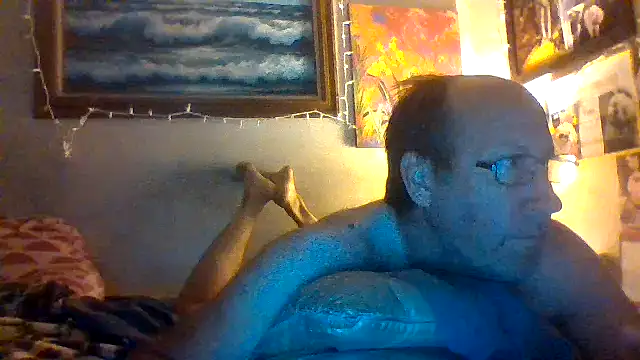 Snapshot of hornyrich69 chatting on 02.26.26 hornyrich69 online show from 02.26.26