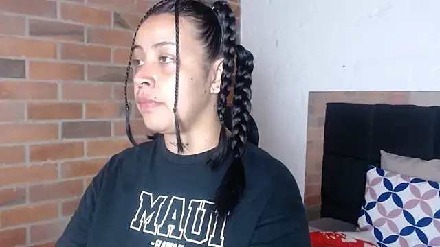 salome  hills1 online show from 02.20.26