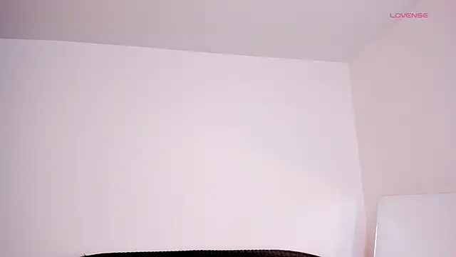 Snapshot of Emmaa_Robertss chatting on 02.26.25 Emmaa Robertss online show from 02.26.25
