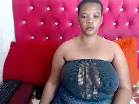 Snapshot of FreakyAngel3X chatting on 01.30.25 FreakyAngel3X online show from 01.30.25
