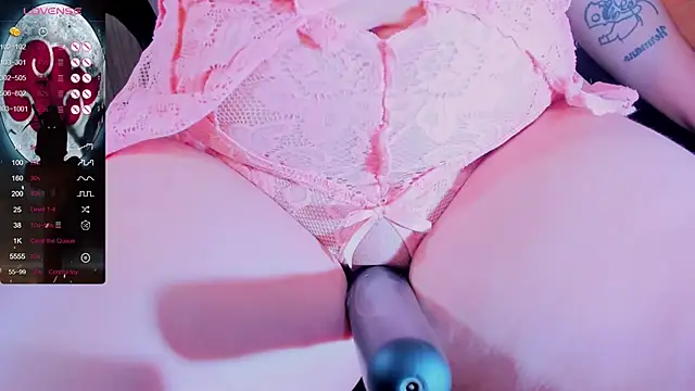 anya weisz online show from 12.08.24