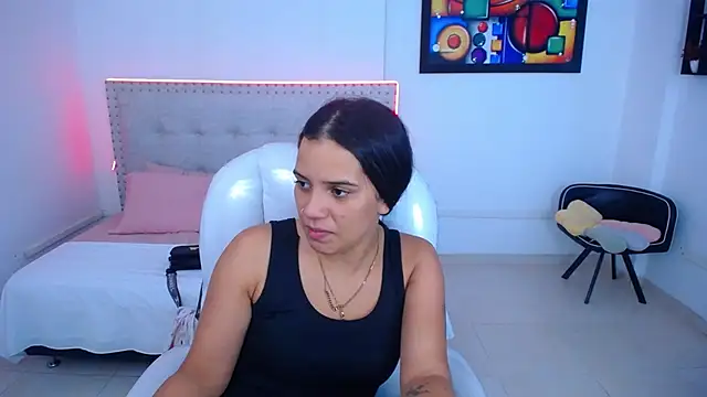 Chiqui milk  online show from 01.07.25