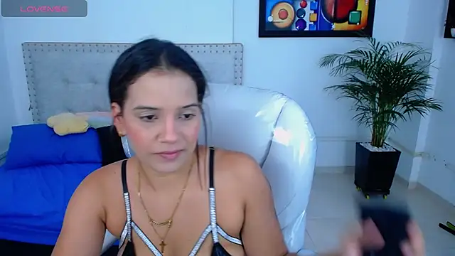 Chiqui milk  online show from 01.21.25