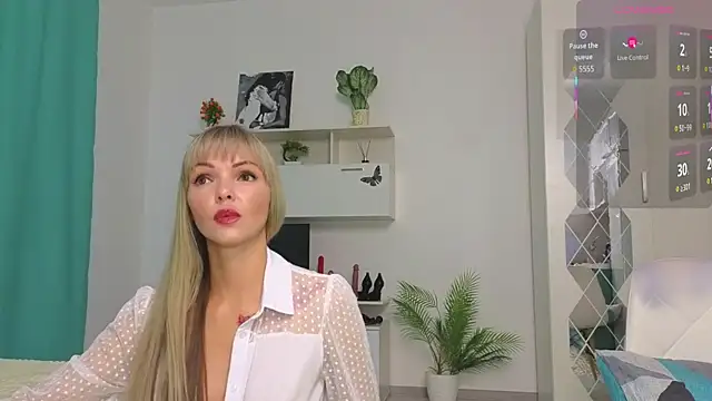 Molliblum online show from 10.02.25