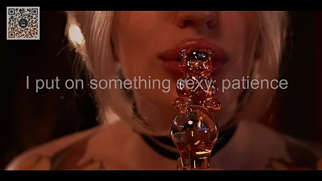 LinaKinky online show from 11.28.25