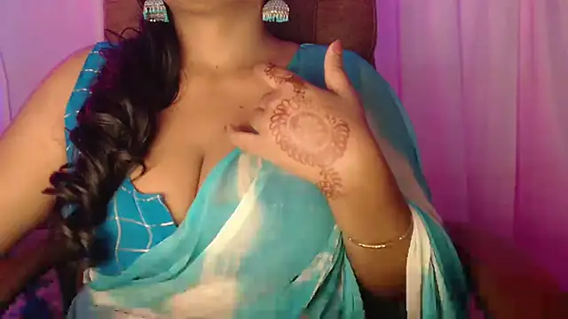 Snapshot of Prita07 chatting on 10.08.25 Prita07 online show from 10.08.25