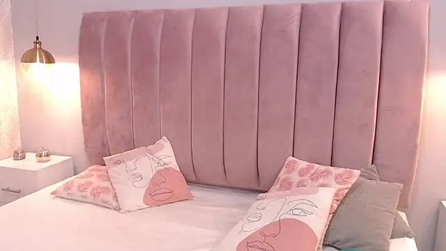 LeenaBrown online show from 01.17.25