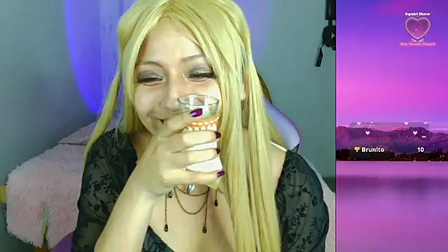 Snapshot of PurpleHaze17 chatting on 12.05.24 PurpleHaze17 online show from 12.05.24