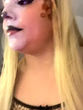 Snapshot of PurpleHaze17 chatting on 10.21.25 PurpleHaze17 online show from 10.21.25