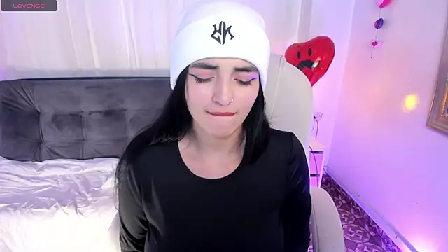 miel gomez online show from 02.25.25