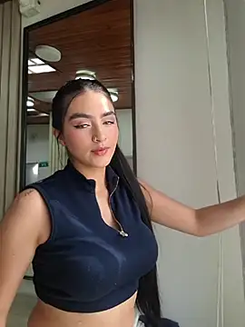 Snapshot of miel_gomez chatting on 04.28.26 miel gomez online show from 04.28.26