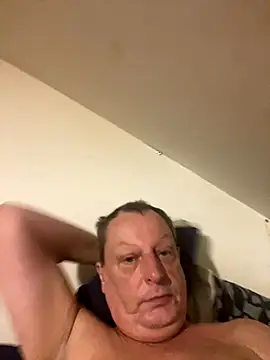 chubbybear2cum online show from 10.03.25