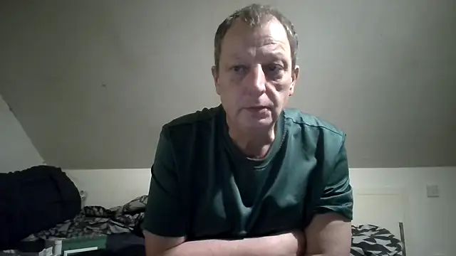 Snapshot of chubbybear2cum chatting on 02.16.26 chubbybear2cum online show from 02.16.26