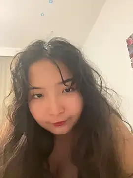 cutie mio online show from 12.21.24
