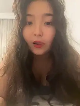 cutie mio online show from 01.13.25