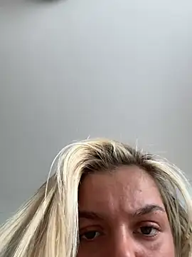 IrishTeenBarbie69 online show from 04.05.26