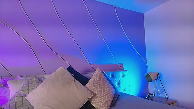 Grace Duppon online show from 10.18.25