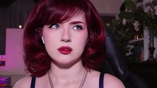 Chriss Fox online show from 11.26.25