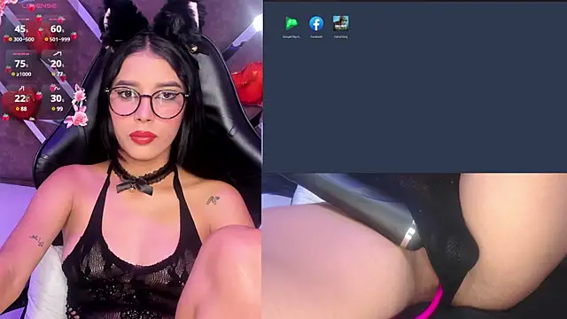 Snapshot of SweetieCloe_ chatting on 02.20.25 SweetieCloe  online show from 02.20.25