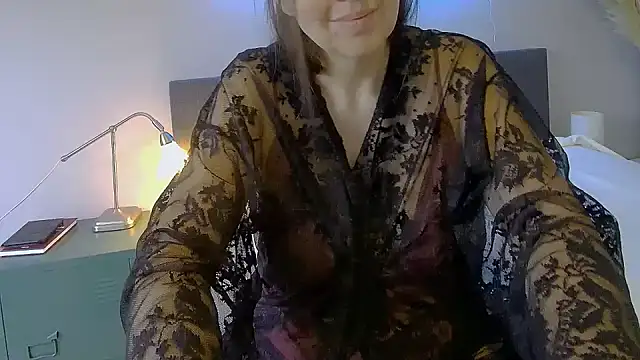 Ella Next Door online show from 01.21.25