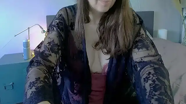 Ella Next Door online show from 01.31.25