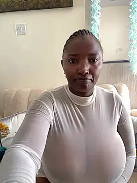 Snapshot of Naughty-sonia2 chatting on 03.14.25 Naughty-sonia2 online show from 03.14.25