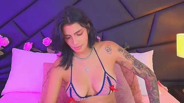 Snapshot of DeuxGold chatting on 10.10.25 DeuxGold online show from 10.10.25