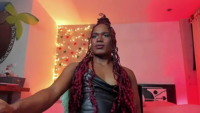 Snapshot of blackbarbietrans chatting on 02.26.25 blackbarbietrans online show from 02.26.25