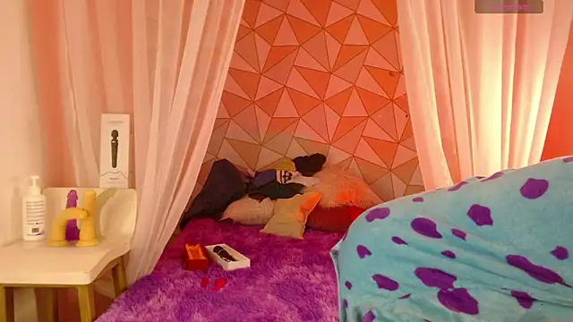 mapelove online show from 01.27.25