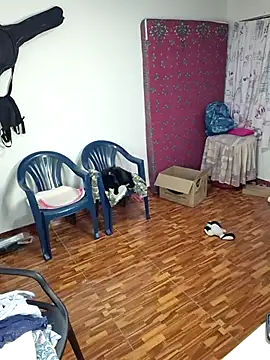 Selket11 online show from 12.04.25