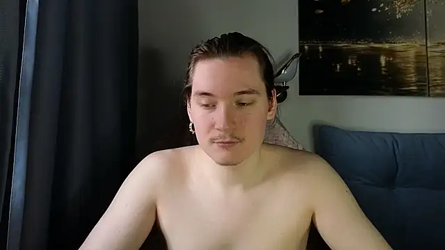 Snapshot of MoreRealAlex chatting on 05.05.26 MoreRealAlex online show from 05.05.26