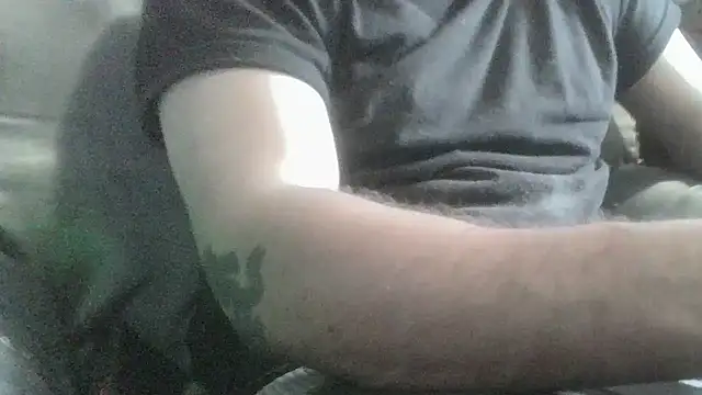 Snapshot of robeaulieu02 chatting on 02.22.25 robeaulieu02 online show from 02.22.25