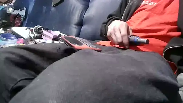 Snapshot of robeaulieu02 chatting on 03.05.25 robeaulieu02 online show from 03.05.25