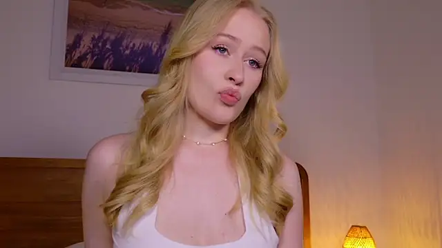 JuliaJaee online show from 02.20.26