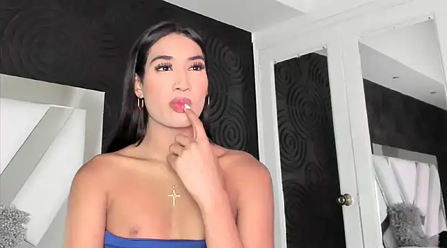 ambermartin  online show from 01.22.25