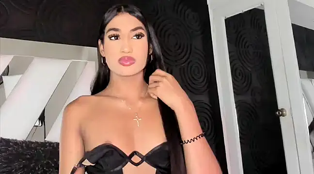 ambermartin  online show from 02.05.25