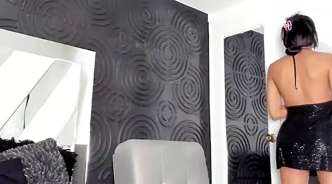 ambermartin  online show from 03.04.25