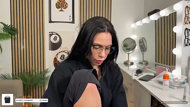 Snapshot of NattyFierros chatting on 09.22.25 NattyFierros online show from 09.22.25