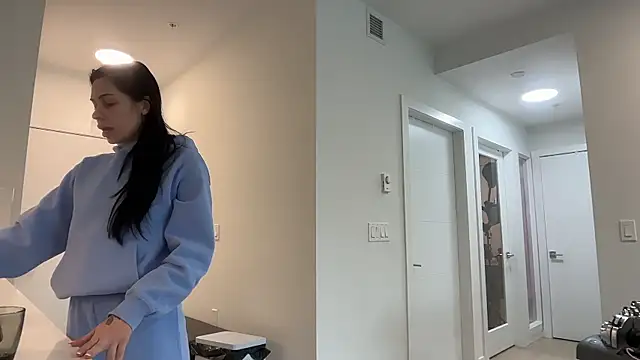 Snapshot of NattyFierros chatting on 09.25.25 NattyFierros online show from 09.25.25