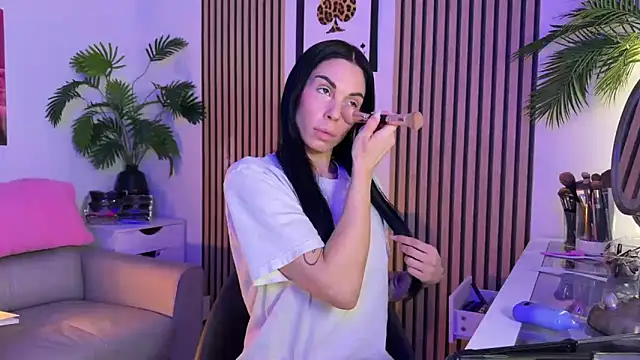 Snapshot of NattyFierros chatting on 10.16.25 NattyFierros online show from 10.16.25