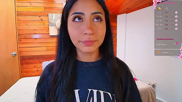 amber curly online show from 10.02.25