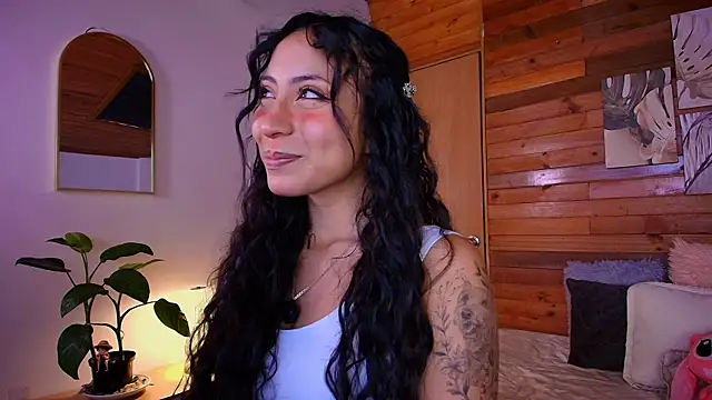 amber curly online show from 07.25.26