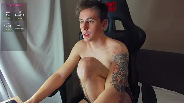 Snapshot of TaisonBrownX chatting on 12.05.24 TaisonBrownX online show from 12.05.24