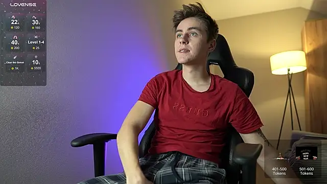 Snapshot of TaisonBrownX chatting on 03.11.25 TaisonBrownX online show from 03.11.25