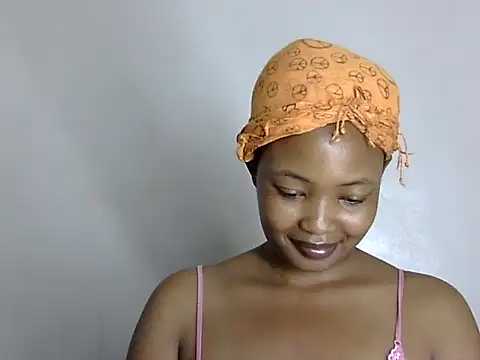 Snapshot of Q_amor2 chatting on 01.30.25 Q amor2 online show from 01.30.25