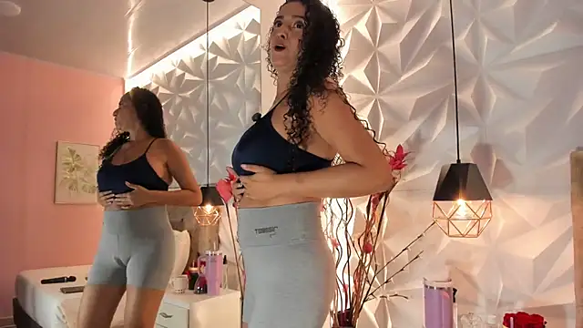 Snapshot of Holyjacky_ chatting on 02.19.26 Holyjacky online show from 02.19.26