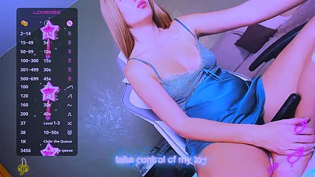 ReggieMeow online show from 03.23.25