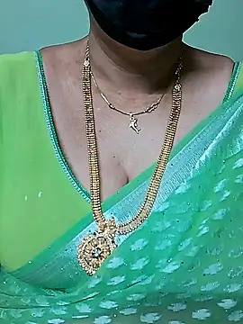Snapshot of ananya956 chatting on 02.22.25 ananya956 online show from 02.22.25