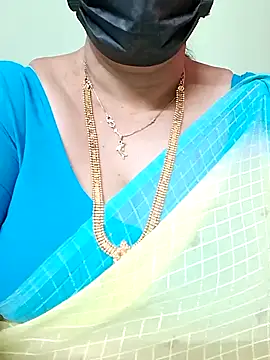 Snapshot of ananya956 chatting on 02.24.25 ananya956 online show from 02.24.25