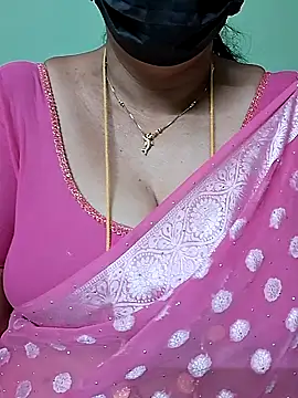 Snapshot of ananya956 chatting on 02.25.25 ananya956 online show from 02.25.25